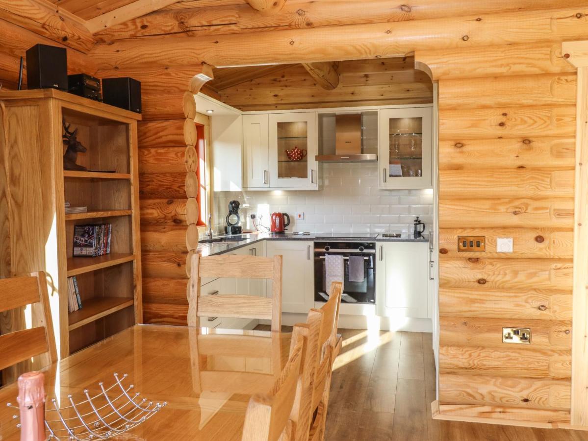 Holly Lodge Оакхам Экстерьер фото