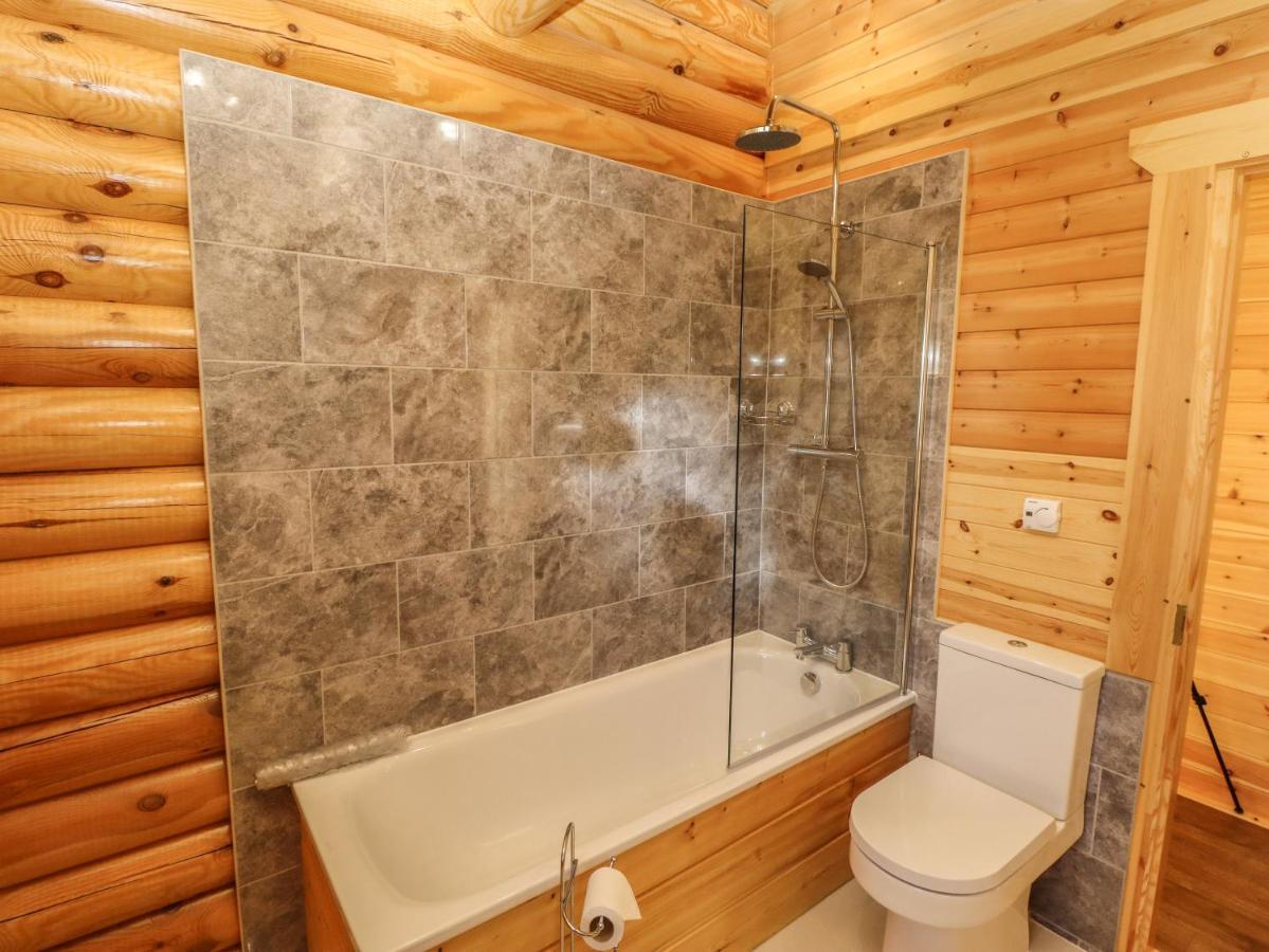 Holly Lodge Оакхам Экстерьер фото