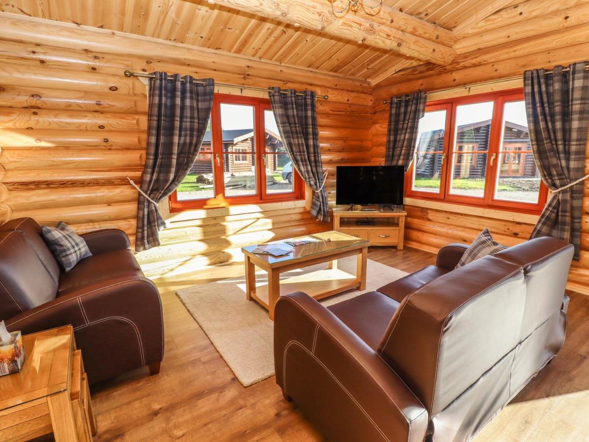 Holly Lodge Оакхам Экстерьер фото